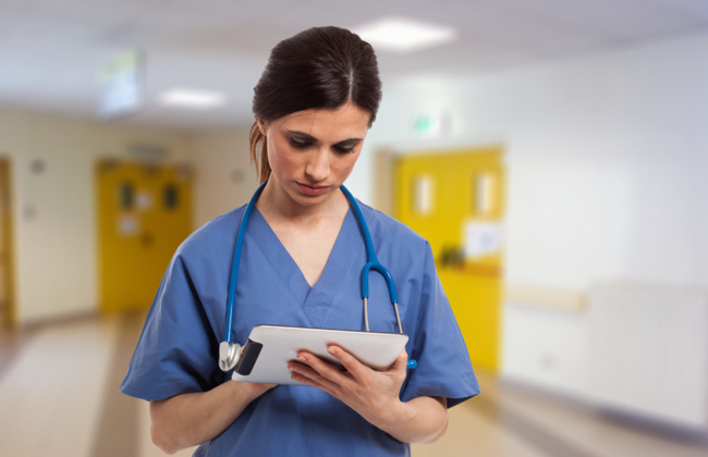 «Издевался и пытал»: пьяный пациент взял в заложники медработницу