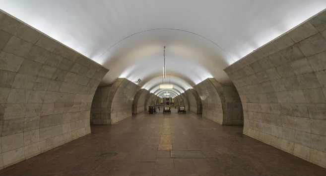 Украинец погиб на станции метро в Москве