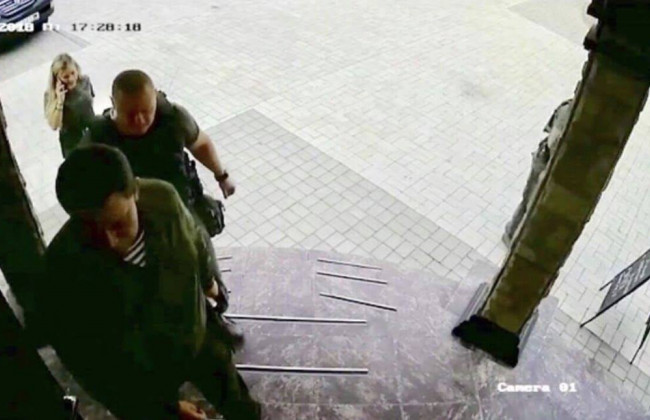 В сети показали фото Захарченко за секунду до смерти