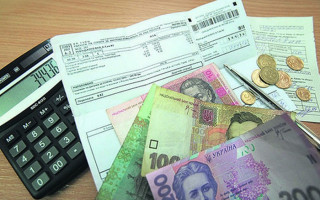 Долги по коммуналке: Кабмин заставит украинцев отработать каждую копейку