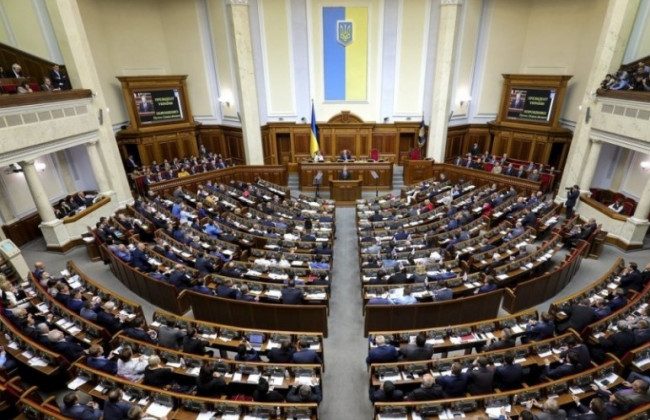 Закрытие телеканалов и закон о языке: чего ожидать от Рады на пленарной неделе