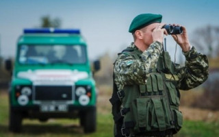 Ехали в ЕС «за лучшей жизнью»: украинские пограничники задержали двух граждан РФ
