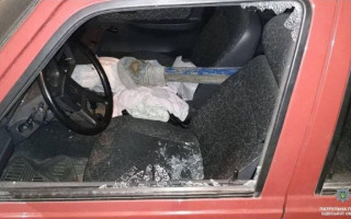 «Крушил все подряд»: пьяный дебошир разбил автомобили в Одессе