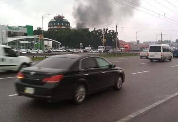 В Киеве горит гостиница «Тиса»