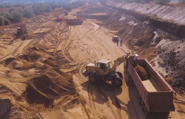 Экологическая катастрофа: в Крыму использовали токсичный песок при строительстве моста