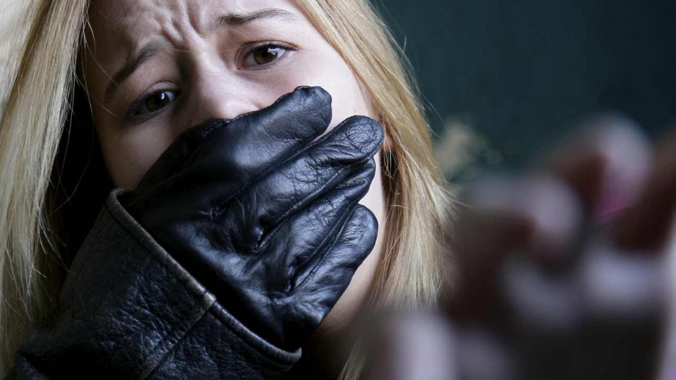 В Киеве средь бела дня похитили девушку
