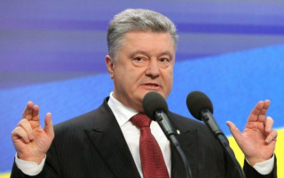 Порошенко намерен продлить особый порядок на Донбассе