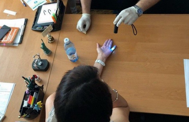 «Помогали» со сдачей сессии: СБУ разоблачила преподавателей-взяточников