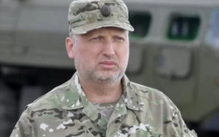 Турчинов объяснил, что мешает установить мир на Донбассе