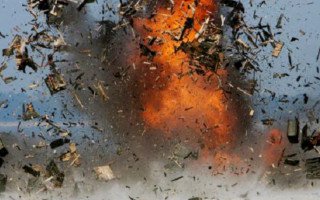 Боевики в Донбассе взорвали свои позиции реактивной ракетой