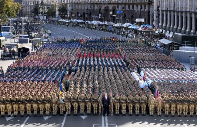 Депутаты во втором чтении проголосовали за новое воинское приветствие