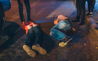 Пьяные посетители расстреляли охрану кафе в Киеве