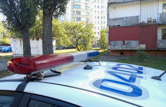 Был завернут в несколько одеял: в Киеве возле многоэтажки нашли труп