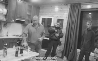 Вывезли на пляж и жестоко избили: озвучили подробности нападения на госисполнителя