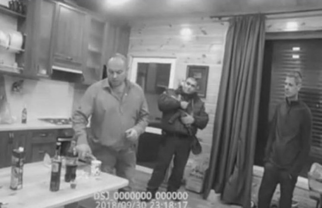 Вывезли на пляж и жестоко избили: озвучили подробности нападения на госисполнителя