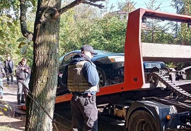 Коллекторы захватили и ограбили дом: под Киевом спецназ задержал вооруженную банду