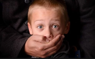 Поймали «на живца»: в Харькове родители разоблачили педофила