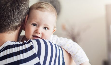 ВС рассмотрел отказ в назначении помощи при рождении ребенка