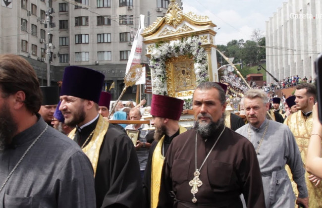 Раскол в Московском патриархате: часть иерархов поддержала автокефалию УПЦ