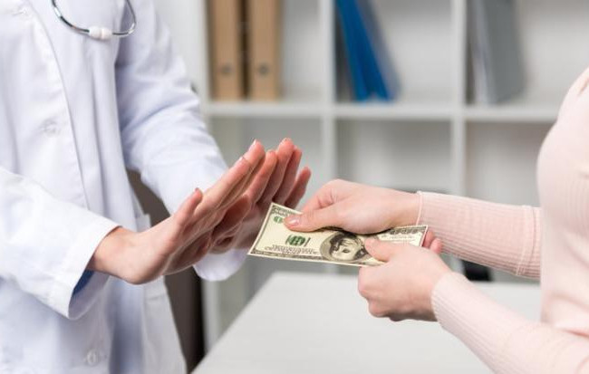 Медуслуги за счет госбюджета: нардепы предлагают внедрить программу госмедобеспечения