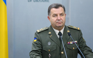 Министр обороны Полторак уволен с военной службы