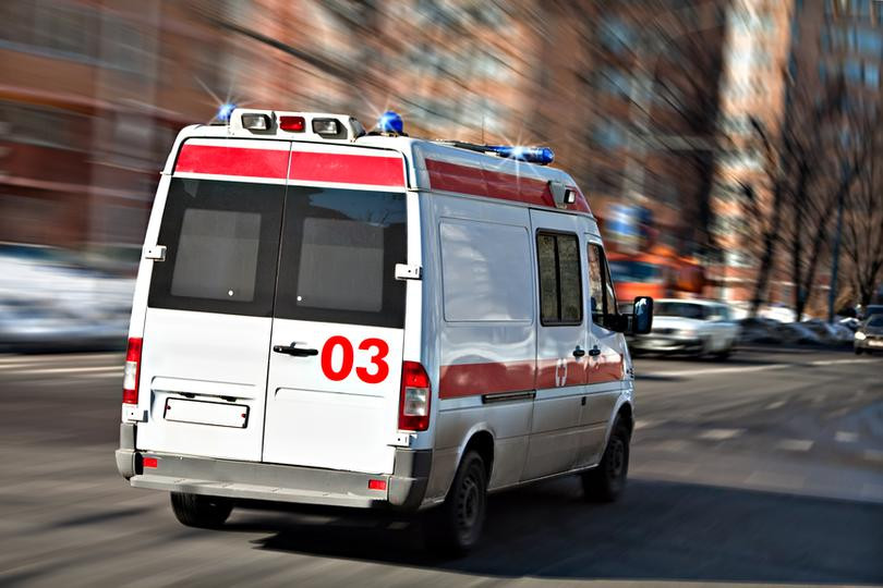 Упал с лестницы: человек в Тернопольской области умер прямо в отеле