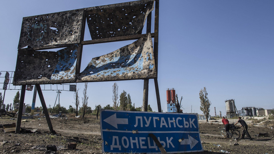 Скрытые системы спутниковой связи врага обнаружили на Донбассе
