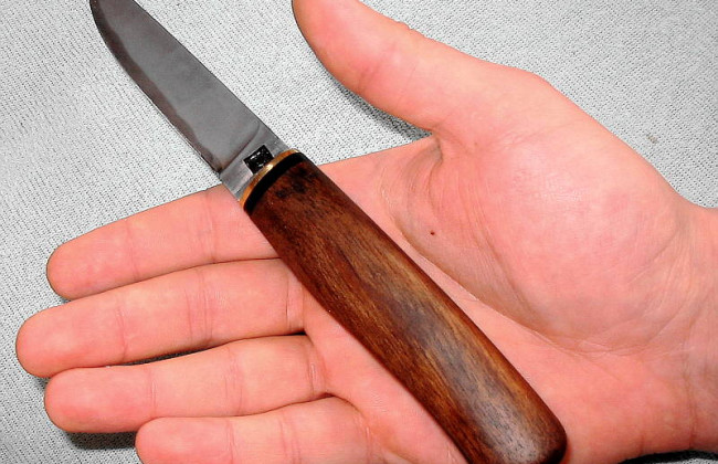 Угрожают ножом: старшеклассники устроили настоящий террор в школе