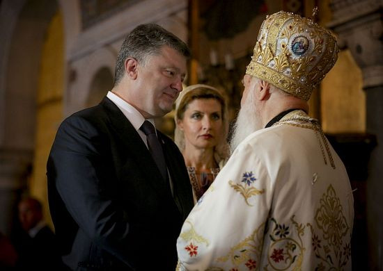 Порошенко намерен передать Андреевскую церковь Вселенскому патриарху
