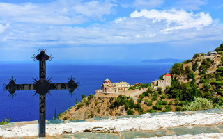 Синод РПЦ: россиянам запретили молиться в храмах Греции и Турции