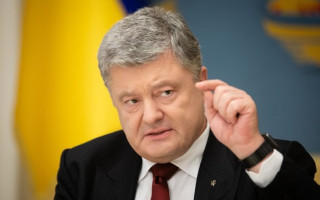 Порошенко отреагировал на разрыв отношений РПЦ с Константинополем