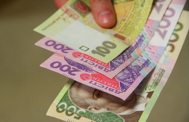 Пенсионеры с низкими пенсиями получат компенсации: заявление Порошенко