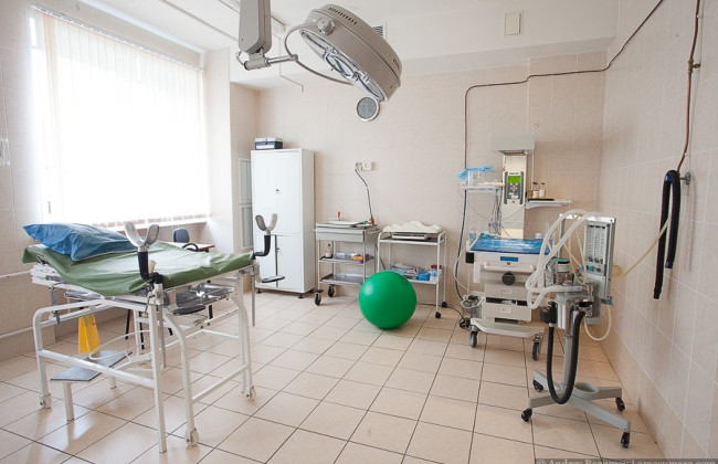 Смерть ребенка в утробе матери: врачи отказались общаться с журналистами