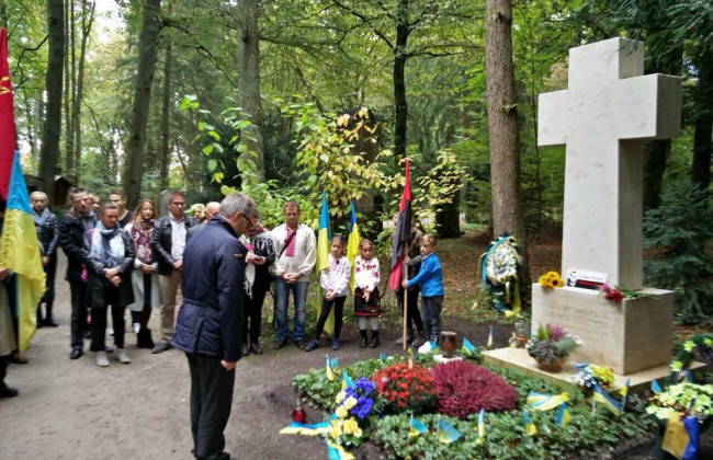 Прах Степана Бандеры хотят перезахоронить в Киеве: названо место