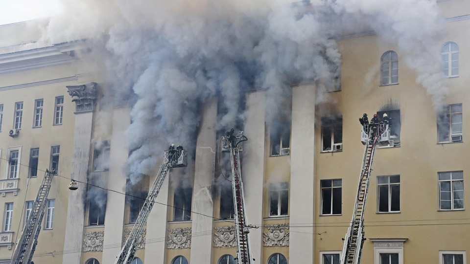 Банк та офіси горіли у масштабній пожежі у Вінниці