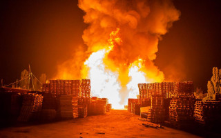 Утечка кислоты и пожар произошли в Харькове: есть подробности