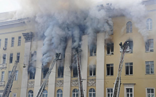 Банк та офіси горіли у масштабній пожежі у Вінниці
