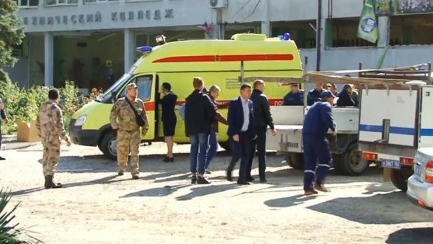 Очевидцы теракта в Керчи  рассказывают подробности трагедии