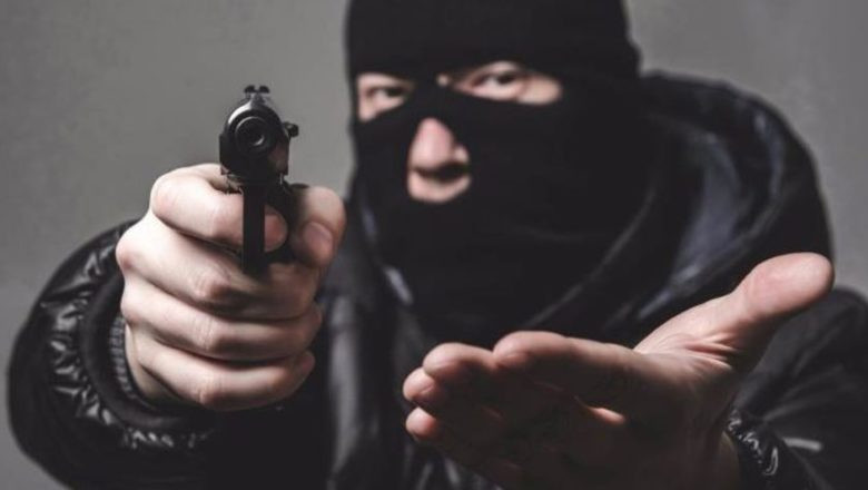 Угрожали пистолетом и газовым баллончиком: под Одессой задержали грабителя