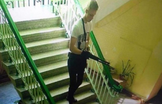 Массовые убийства в Керчи: показали видео взрывов и расстрела