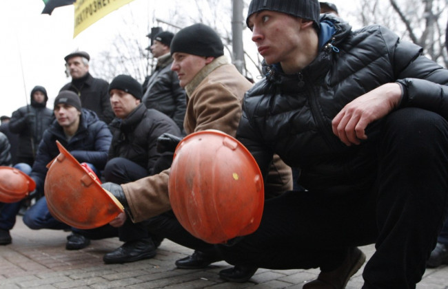 Шахтерская забастовка на Донбассе: глава профсоюза объявил голодовку