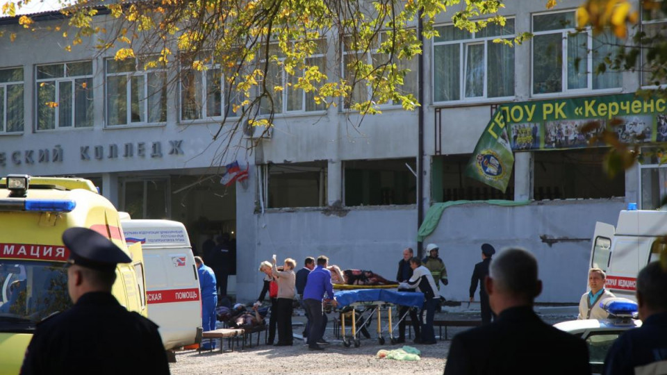 «Террористов было четверо»: очевидцы трагедии в Керчи опровергают официальную версию