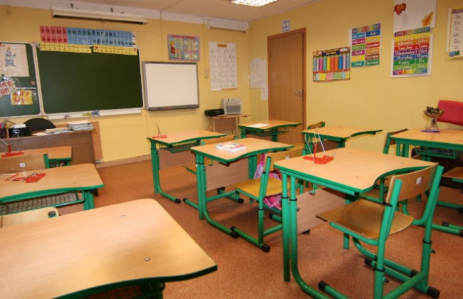 Батьки виступили проти поборів: у Харкові школярку публічно принизили