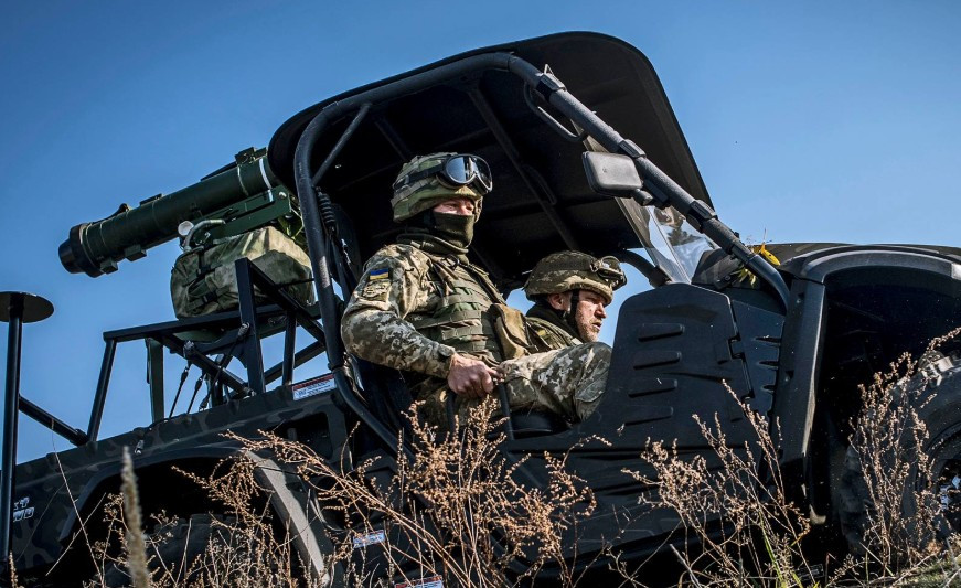 Украинские военные получили уникальные боевые вездеходы
