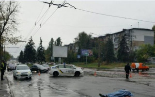 Спрыгнул с моста: в Запорожье мужчина свел счеты с жизнью
