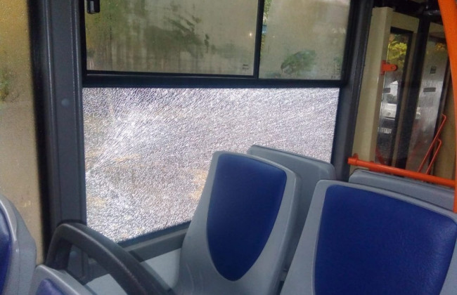 ЧП в Днепре: неизвестные стреляли по движущемуся транспорту