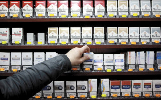 100 грн за пачку не предел: Кабмин разработал план по  росту цен на сигареты