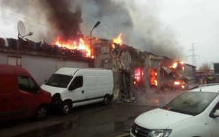 В Киеве на СТО произошел крупный пожар:  появились фото