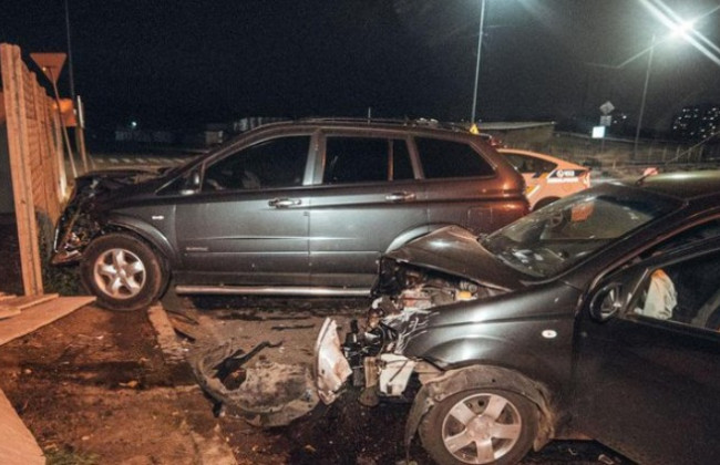 ДТП в Киеве: иномарки столкнулись «лоб в лоб»