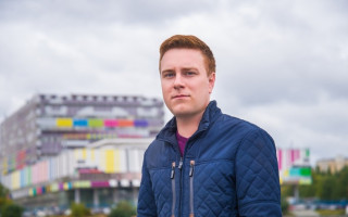 Выпрыгнул с 11 этажа: в Москве журналист НТВ покончил жизнь самоубийством